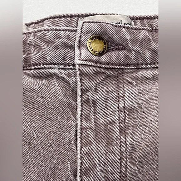 Universal Thread Women’s Distressed Frayed Vintage Midi Denim Mauve Shorts - Picture 5 of 16